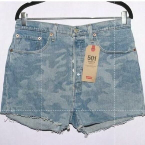 Levis 501 Red Tab Denim Short Women 30 Hi Rise Button Fly Camo Print Cut Off NWT - Picture 6 of 8